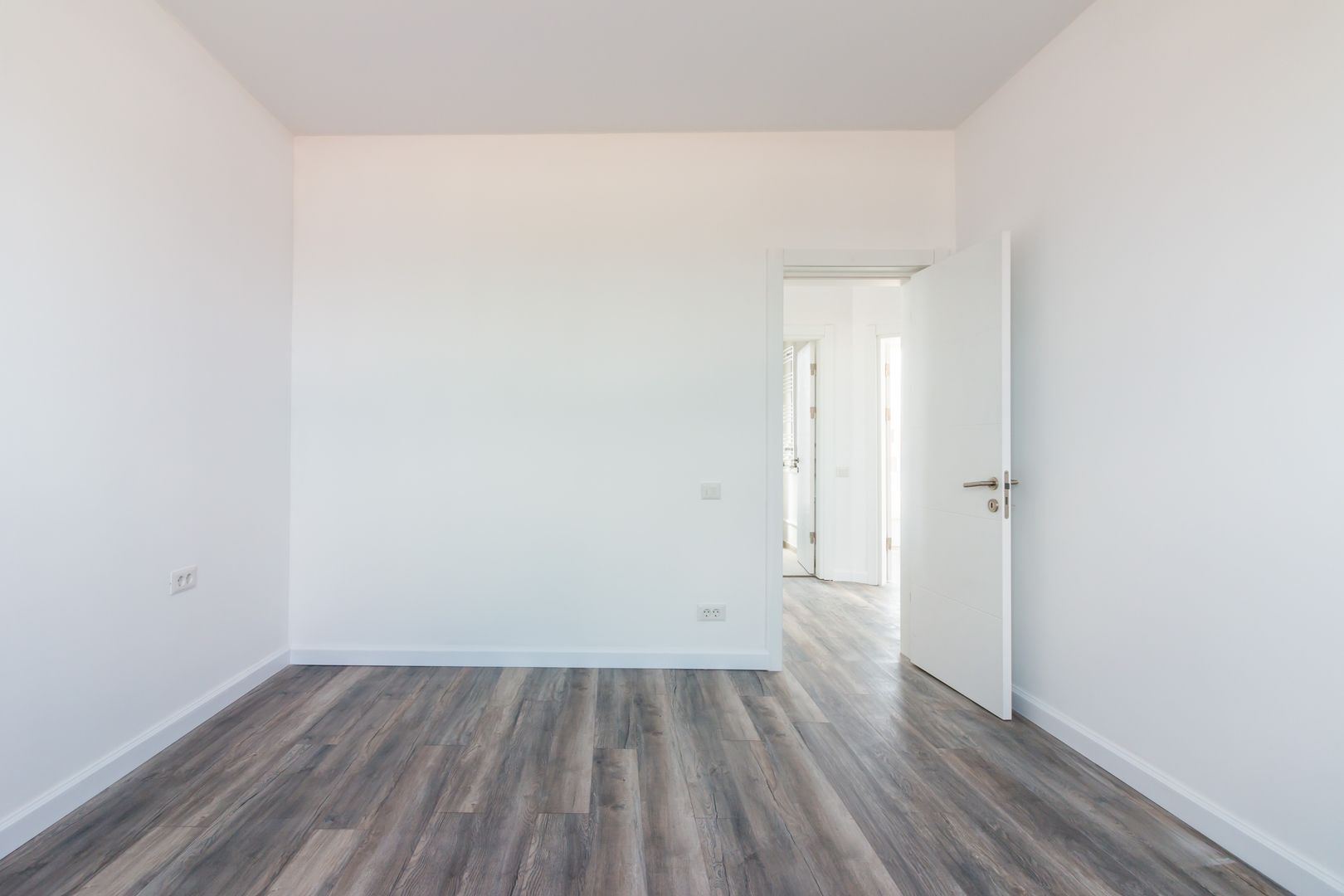Vila noua | 4 camere | teren aferent 300 mp | Otopeni Odaile - Poză 8