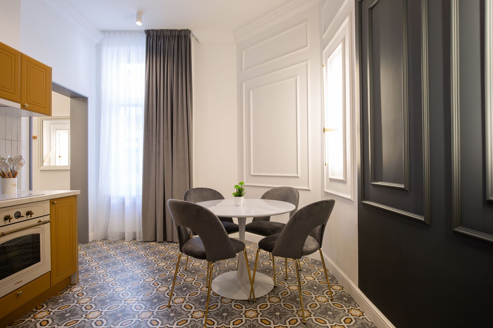 Apartament 2 camere, ultracentral, priveliste Parc 1 Decembrie. - Poză 19