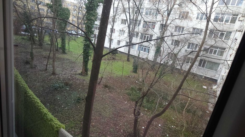 Vanzare apartament 3 camere Titan- Aleea Giurgeni, boxa, posibilitate centrala - Poză 7