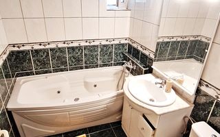 Centrul Civic, apartament cu 4 camere, 78mp+5mp balcon, 175000 euro - Poză 20