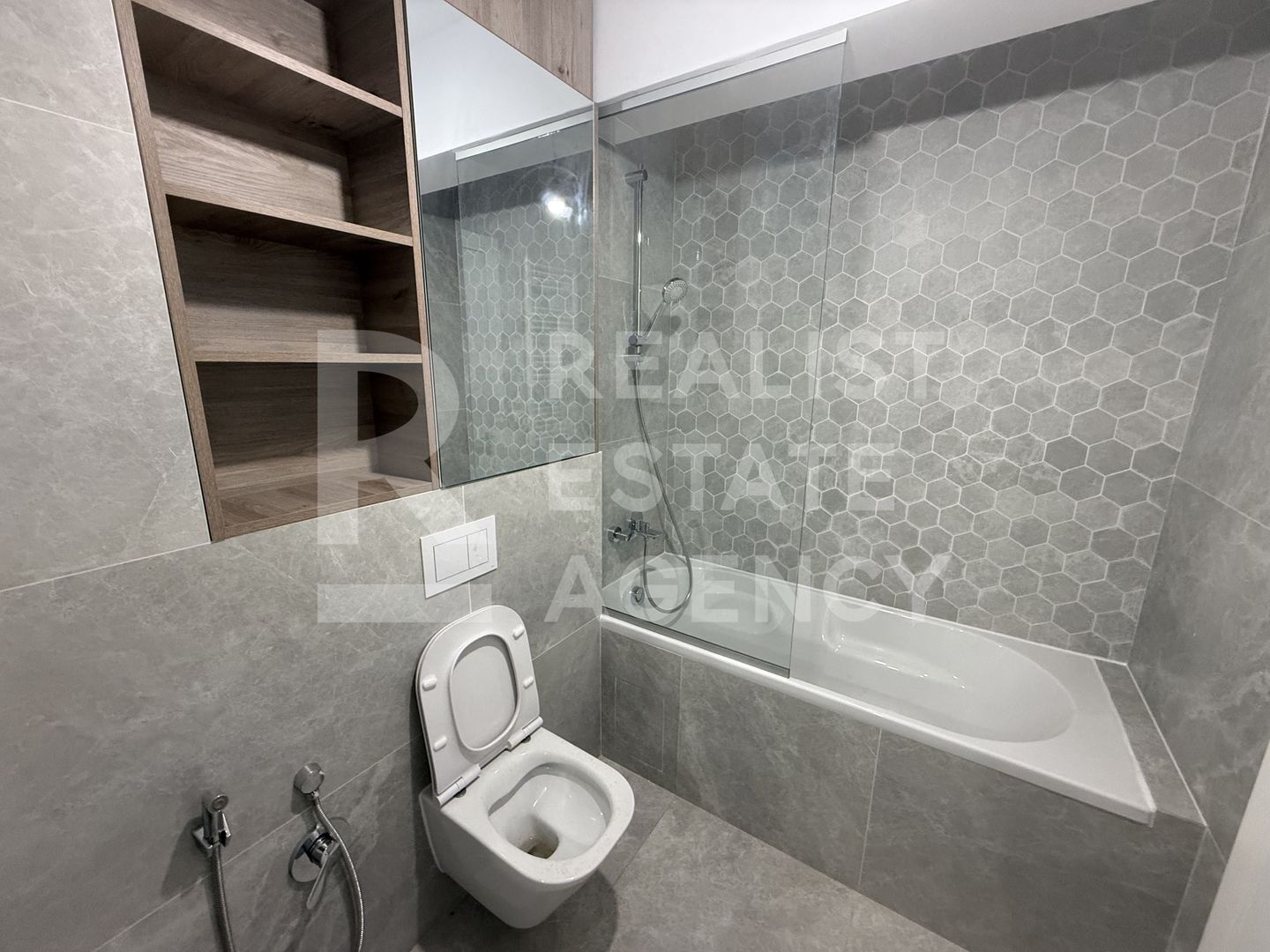 Închiriere apartament de tip penthouse - Sfântul Andrei, Iași - Poză 10