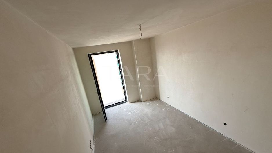 Apartament Spatios cu Vedere Panoramică și Terasă - Poză 3