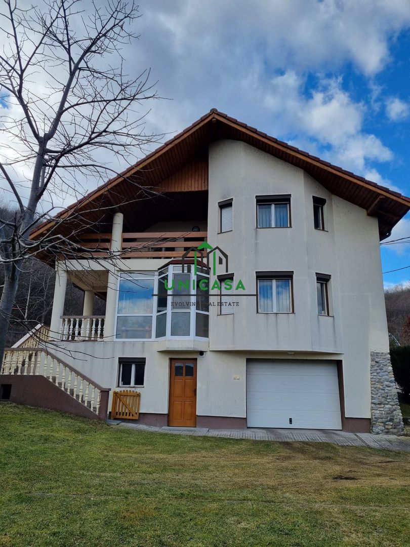 Casa - Vila - Ocnele Mari - Poză 1