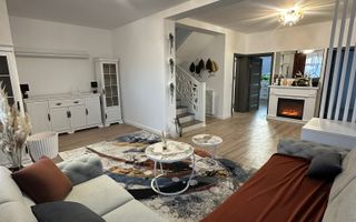 Casa superba de vanzare, situata intr-o zona aerisita a Dezmirului! - Poză 2