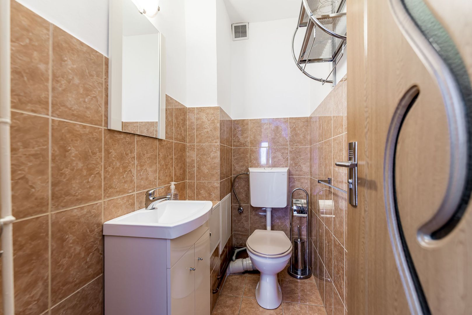 Apartament 3 camere, etaj 1,  zona Băncilor / Podgoria - Poză 11