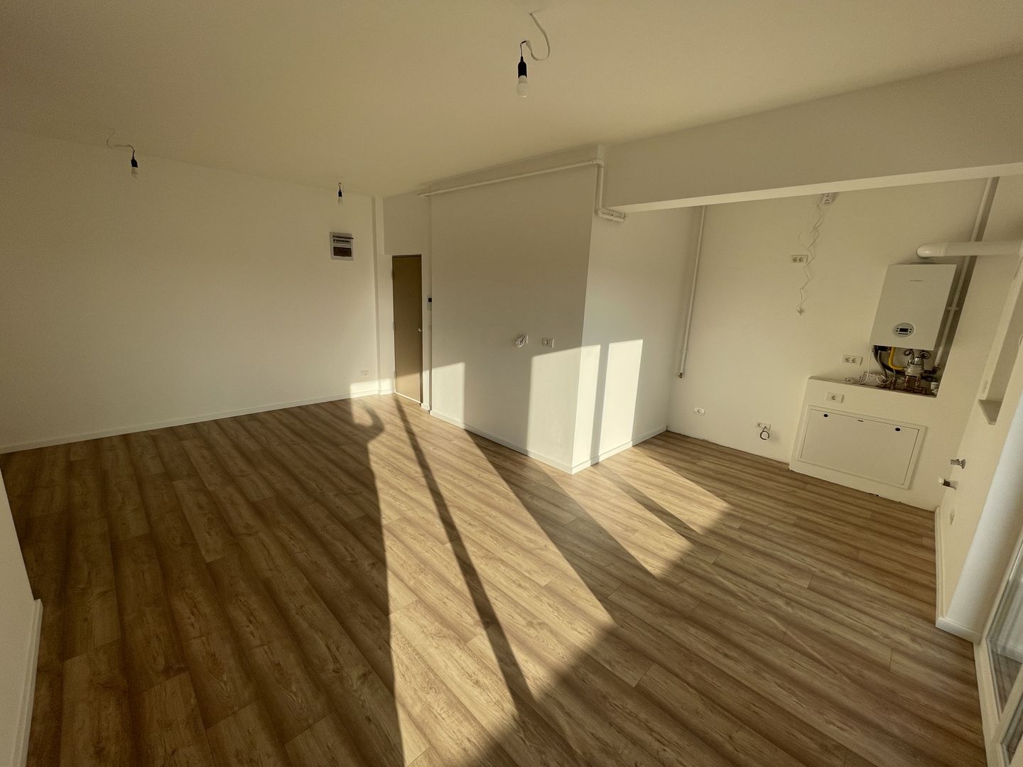 Dezvoltator | Apartamente disponibile imediat | 3 camere | 2 bai - Poză 3