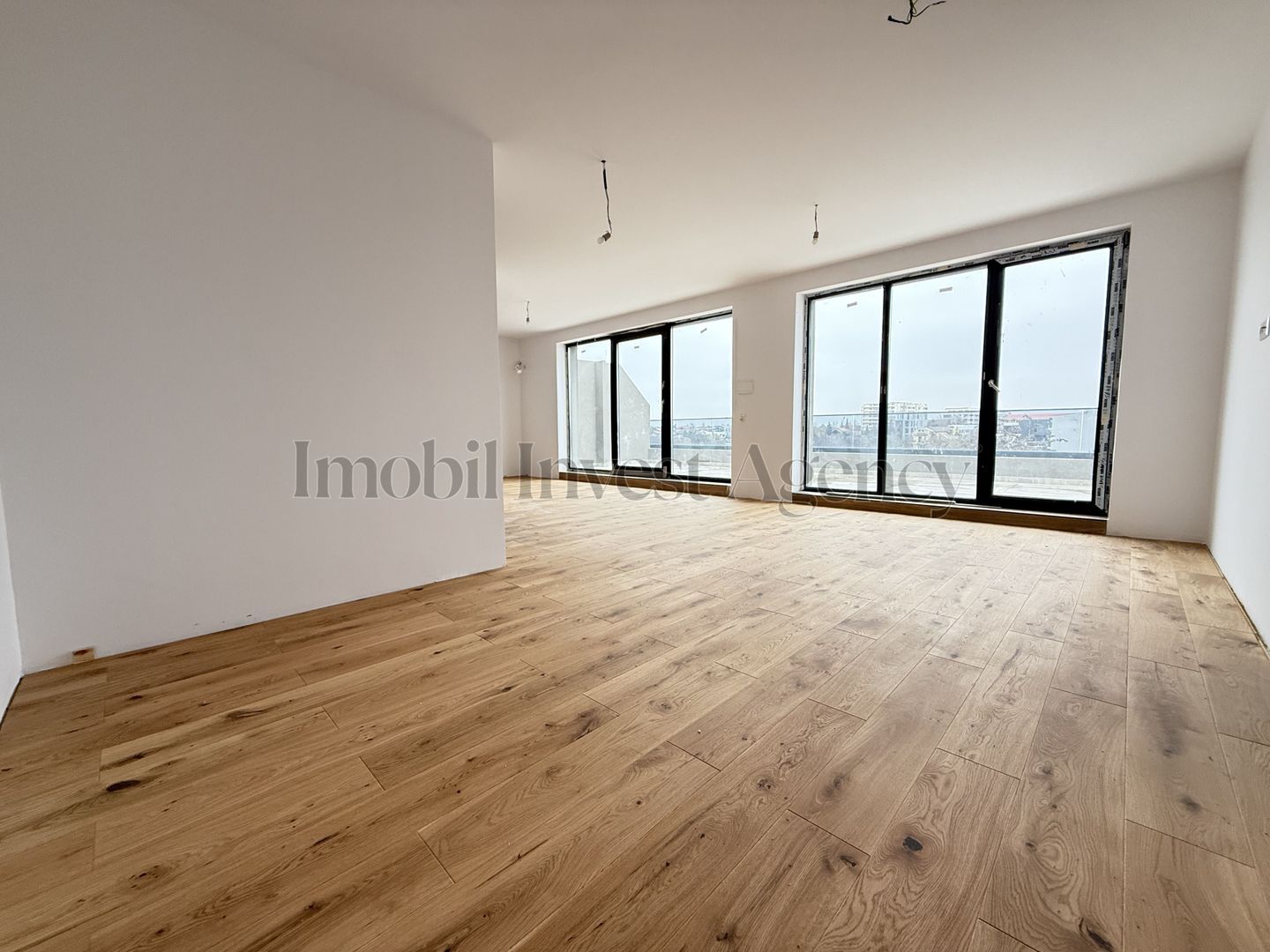 Apartament 4 camere de vanzare Pipera in bloc cu vedere la lac - Poză 23