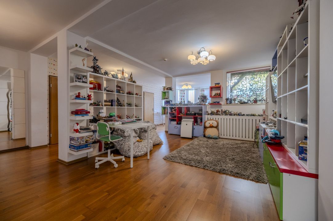 Casa individuala  - vedere spre padure - Parcul Sub Arini - Poză 13
