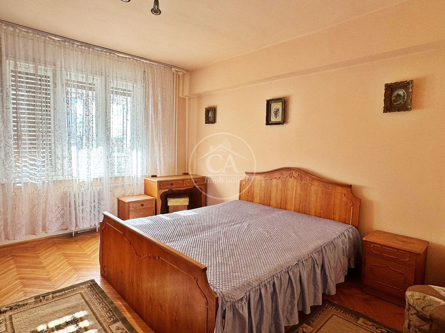 Apartament de închiriat cu 4 camere în zona Decebal, Oradea - Poză 1