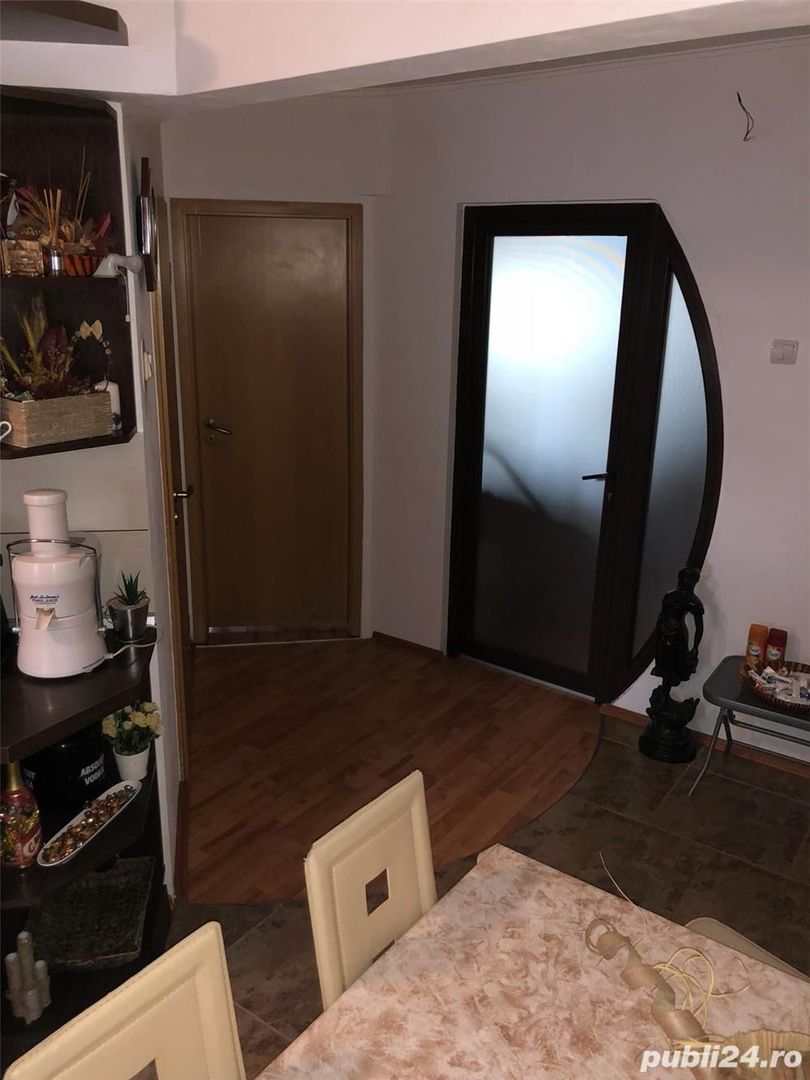 Apart  2 cam spațios Aradului- parter cu balcon centrala proprie - Poză 15