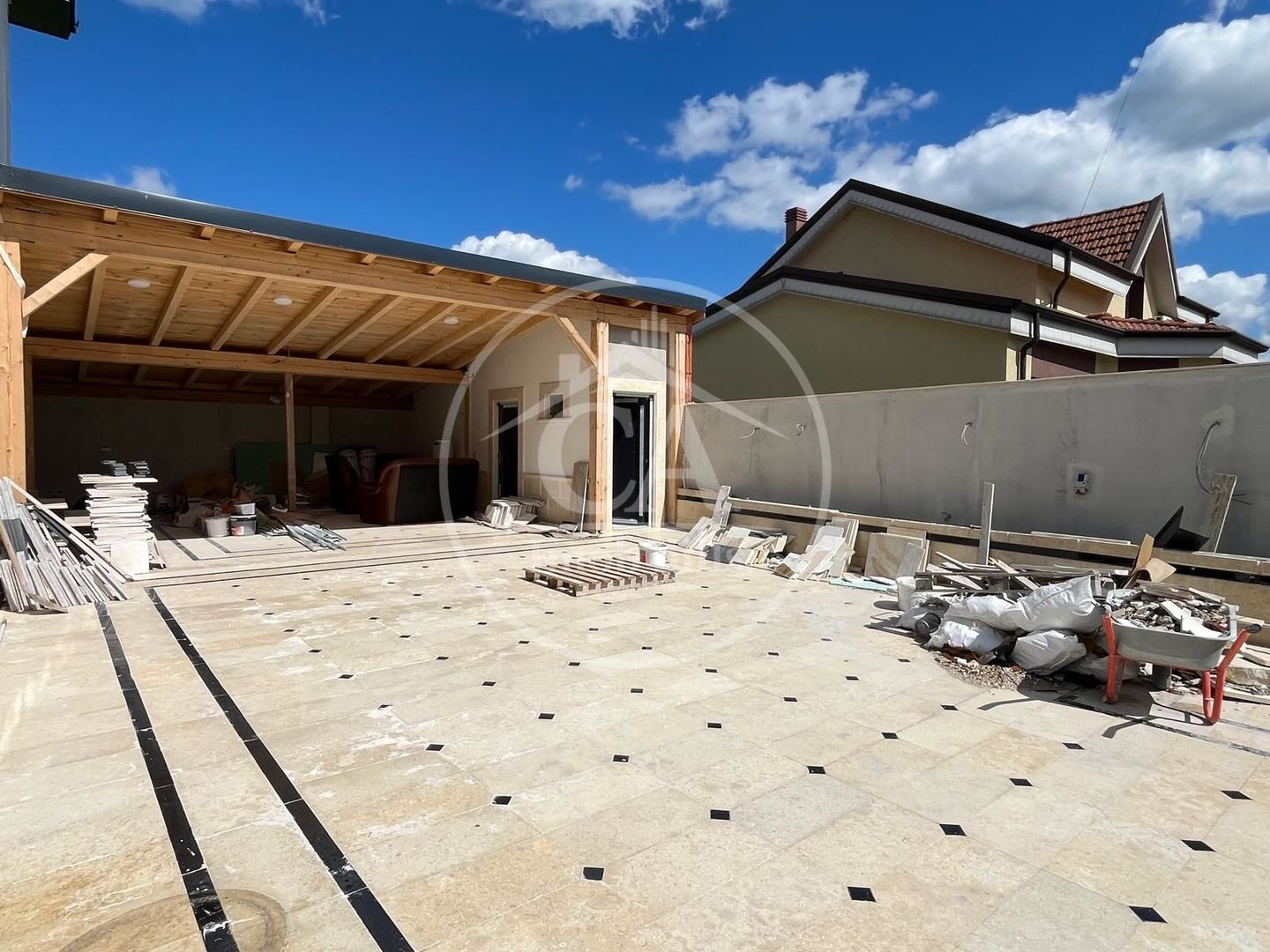 Casă de vânzare P+E+M cu 7 camere in Cartierul Grigorescu, Oradea - Poză 22
