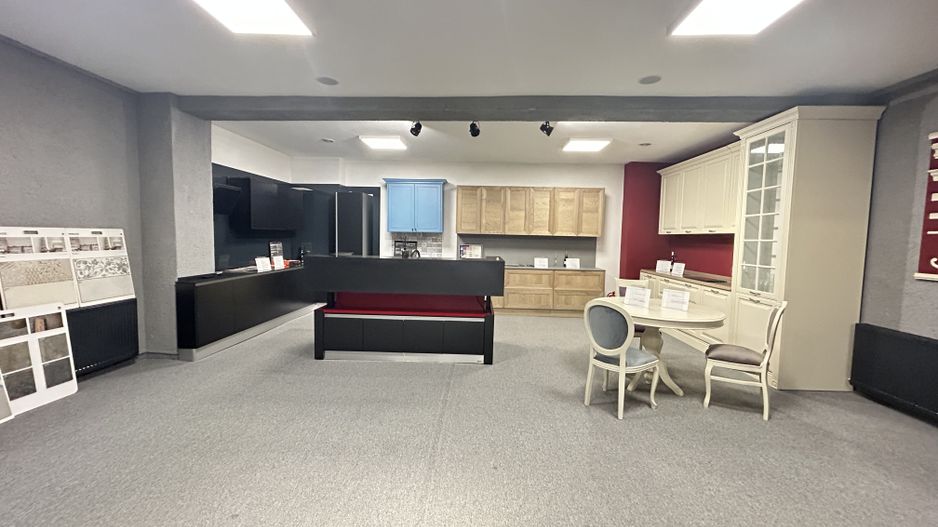 Imobil S+D+P+E+M - Centru - str. Siretului v-a-v de Regina Maria 678mp - Poză 2