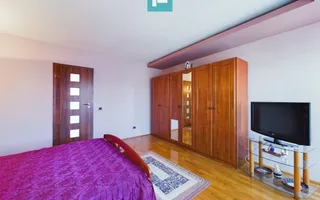 Vilă spațioasă cu 8 camere, Grădiște - Poză 30