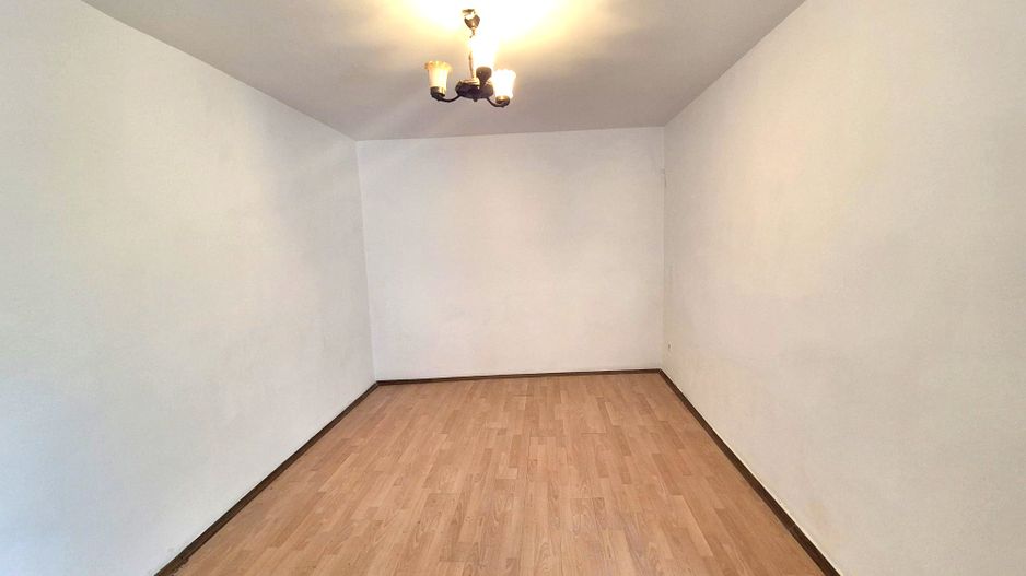 Casa de vanzare pretabila locuinta sau afacere | 13 Septembrie - Poză 7