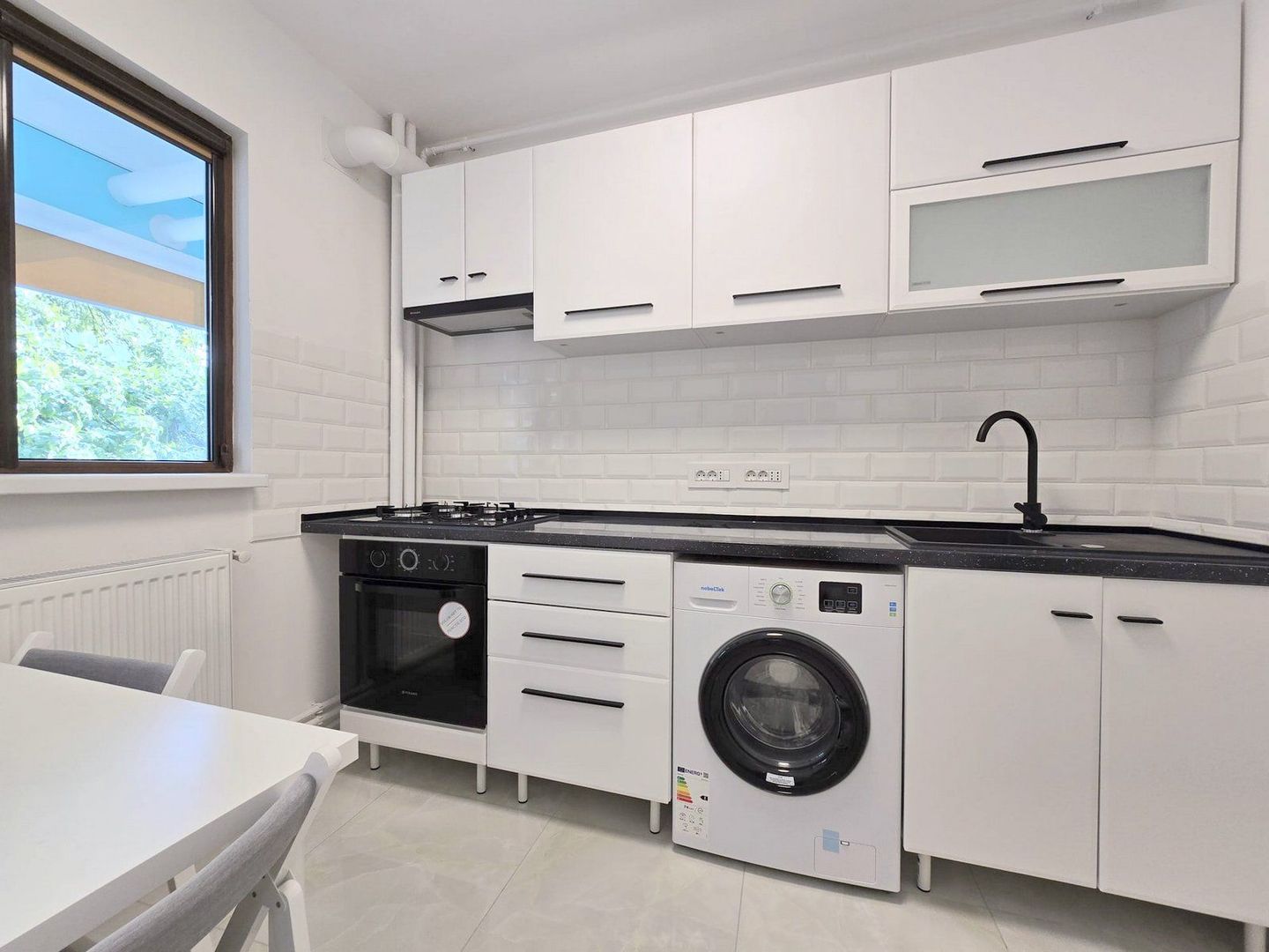 2 camere | centrala proprie | langa metrou | vedere spate  | Bd Ion Mihalache - Poză 3