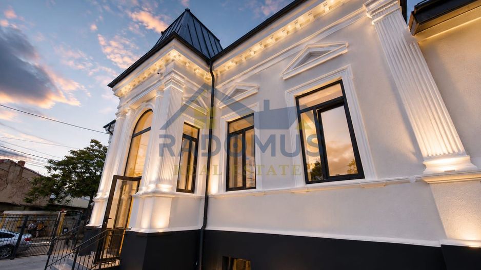 Vilă Premium Ultracentrală | 441 mp | Renovată  Integral 2025 | - Poză 1