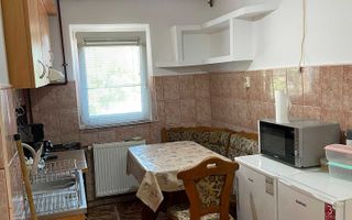 Soarelui | Vedere Parc | Etaj 1 | Balcon Închis | Gaz Separat - Poză 1