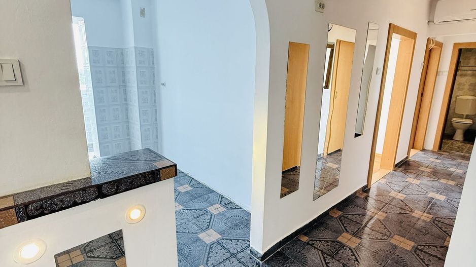 Calea Șagului | 3 camere | Decomandat | Bloc izolat | View superb - Poză 9