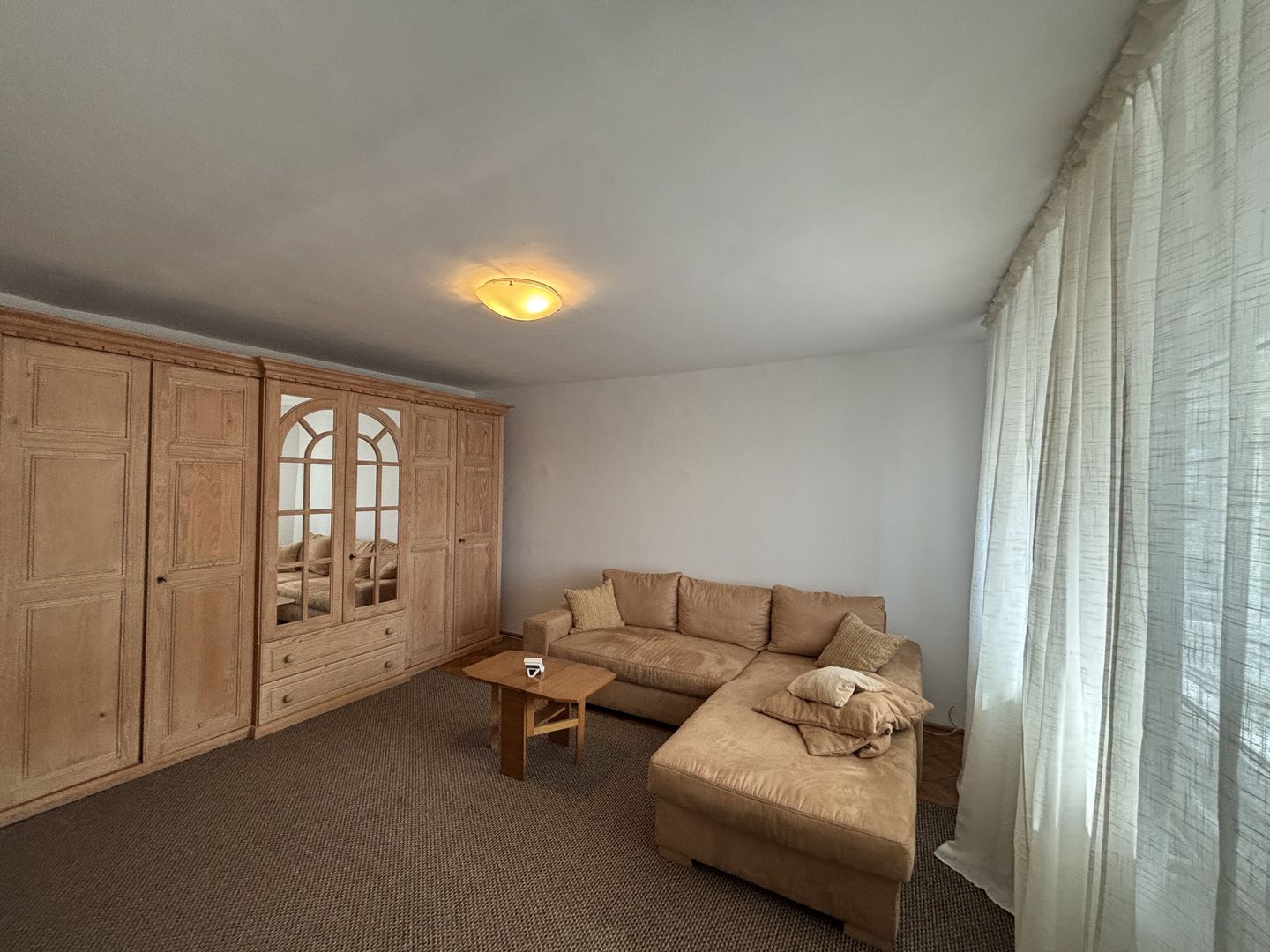 Apartament o cameră la 5 minute de Cetății - Poză 2