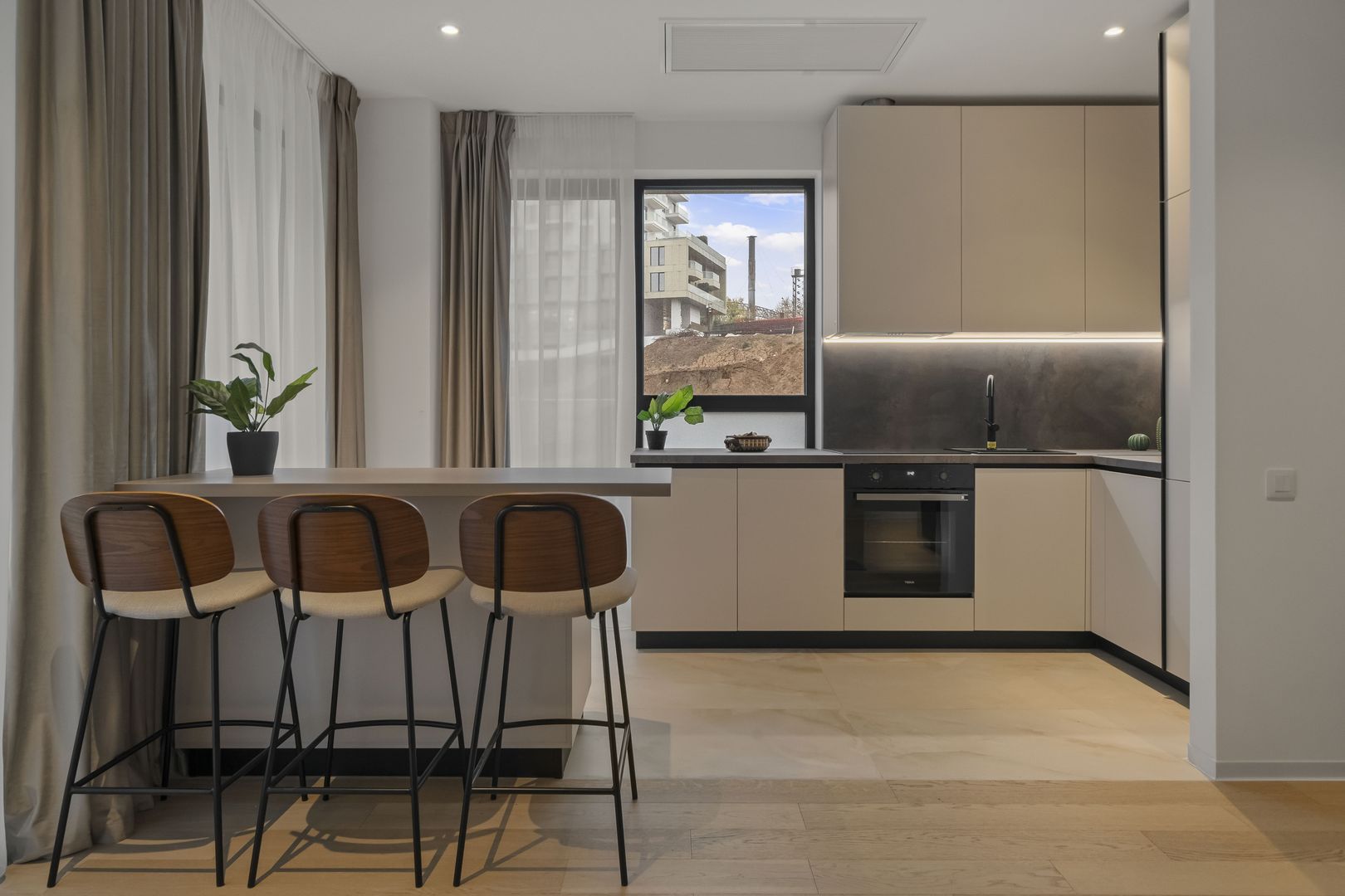 One Lake Club - Poză 3