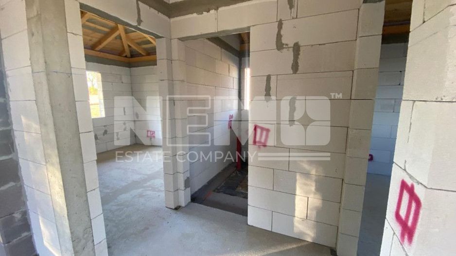 Case Hardic | La roșu | 720Mp - Poză 5