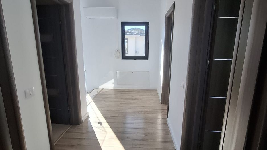 Vila individuala SUPERBA Tunari, ZONA BUNA, TOATE utilitatile - Poză 14