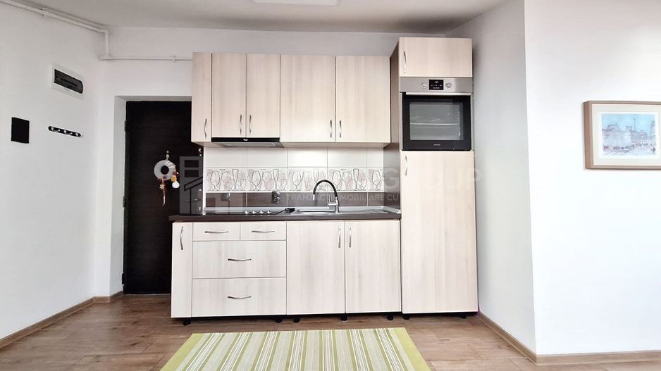 Apartament spatios, mobilat utilat, parcare, comision 0 - Poză 8