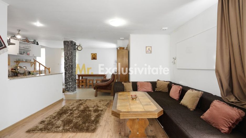 Casa de vacanta sau pensiune in Dâmbovicioara 5 camere, 5 bai, 6412 mp teren - Poză 3