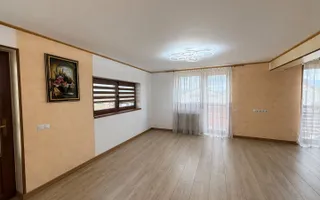 Casa la cheie 5 camere 350 mp curte libera 4 bai P+1+M Arhitectilor - Poză 12