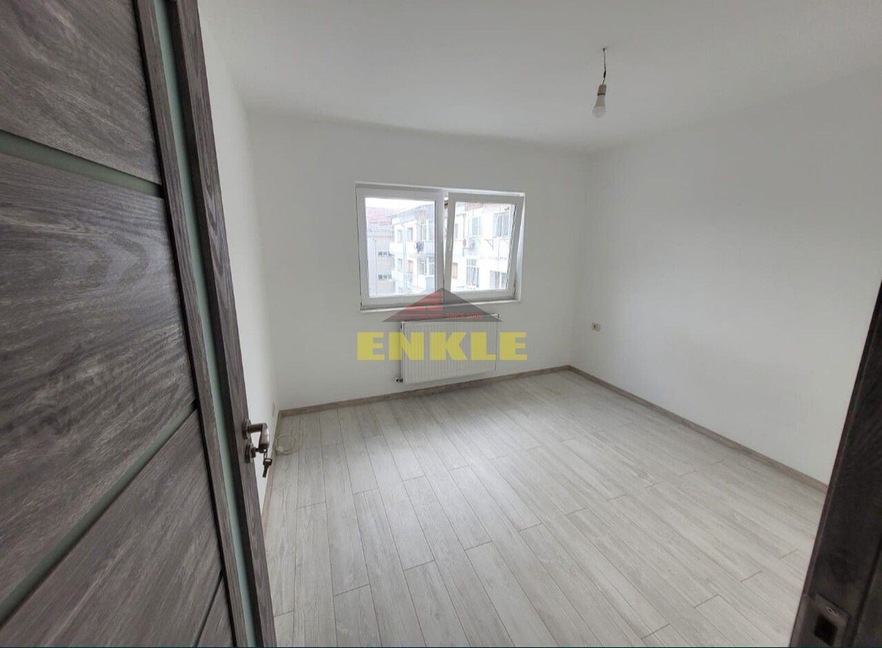 De vânzare apartament cu 2 camere decomandat, zona Bucovina - Poză 2