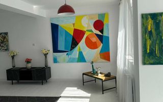 Casa deosebita  D+P+E+M zona centrala - Poză 1