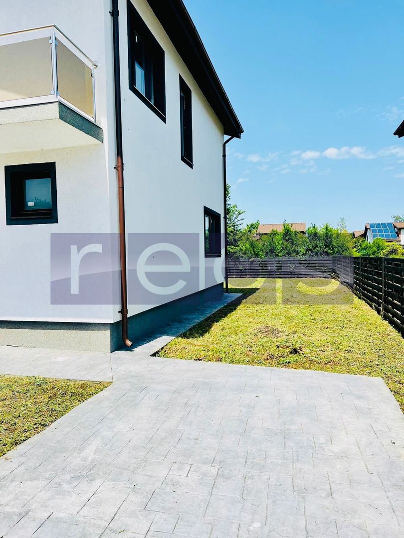 VILA DE VANZARE CORBEANCA 450 MP 6 CAMERE - Poză 3