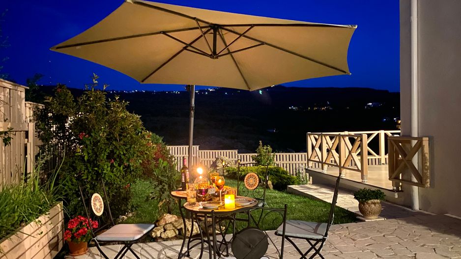 Casă în Borhanci – atmosferă de vacanță și apartament independent - Poză 7