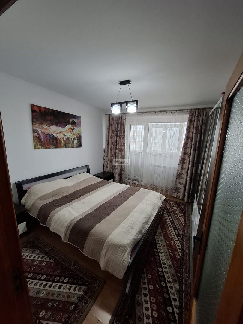 Se vinde apartament 3 camere/ultracentral/Focsani - Poză 6