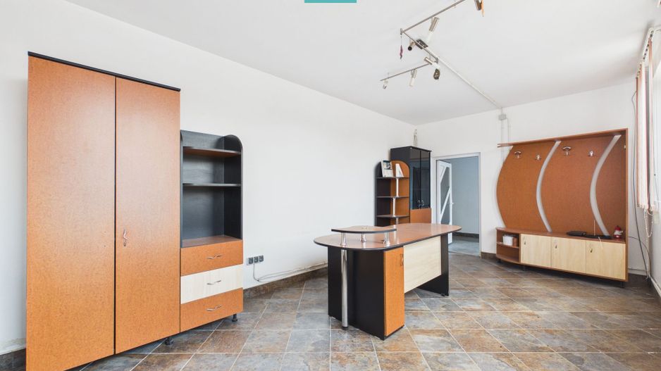 Imobil 700 mp cu teren de 2775 mp, Sântana - Poză 9