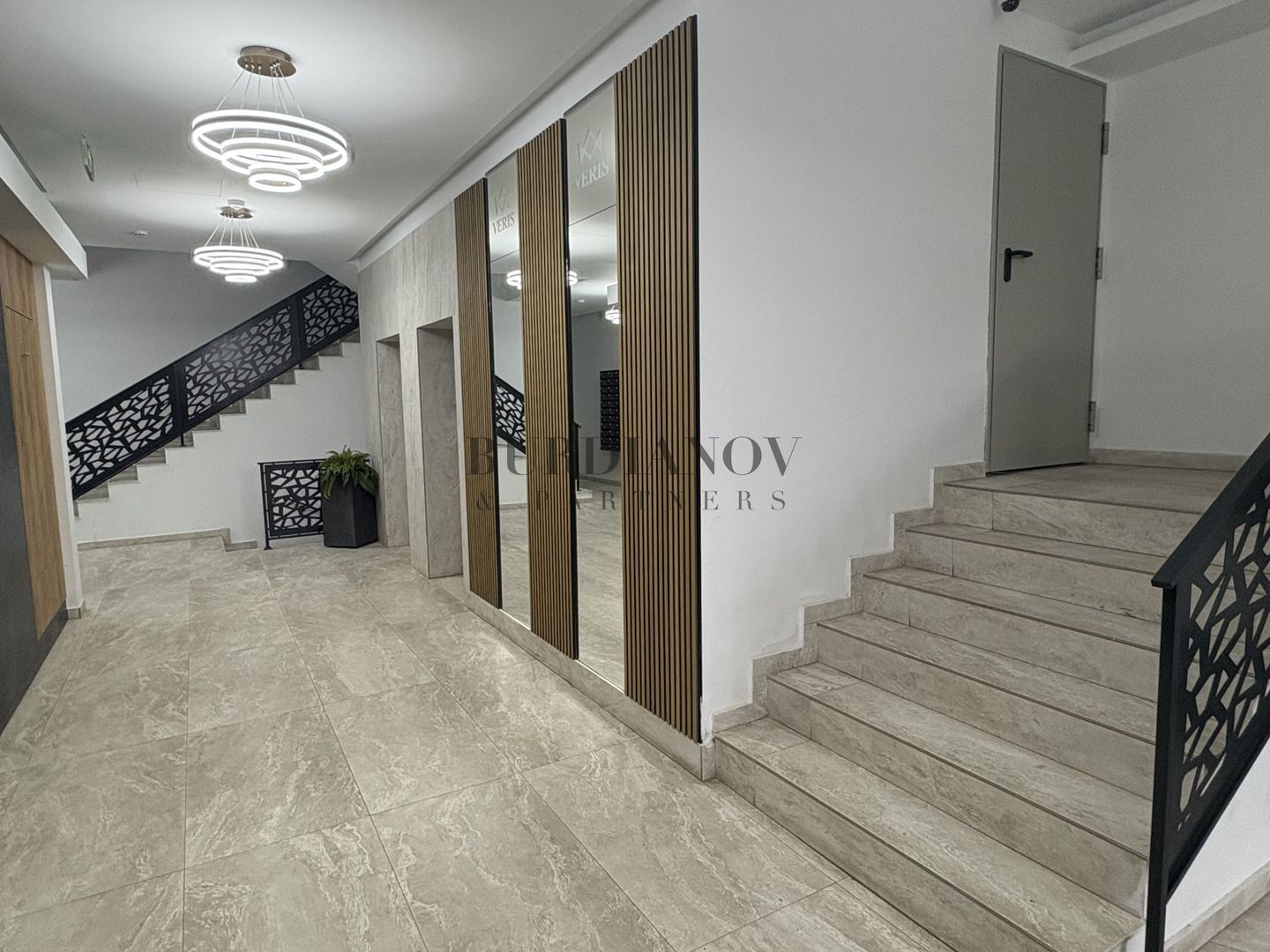 Apartament cu 2 camere de vânzare - Metrou Costin Georgian - Titan - Poză 17