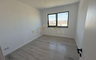 Vila la intrare in comuna Berceni - Poză 11