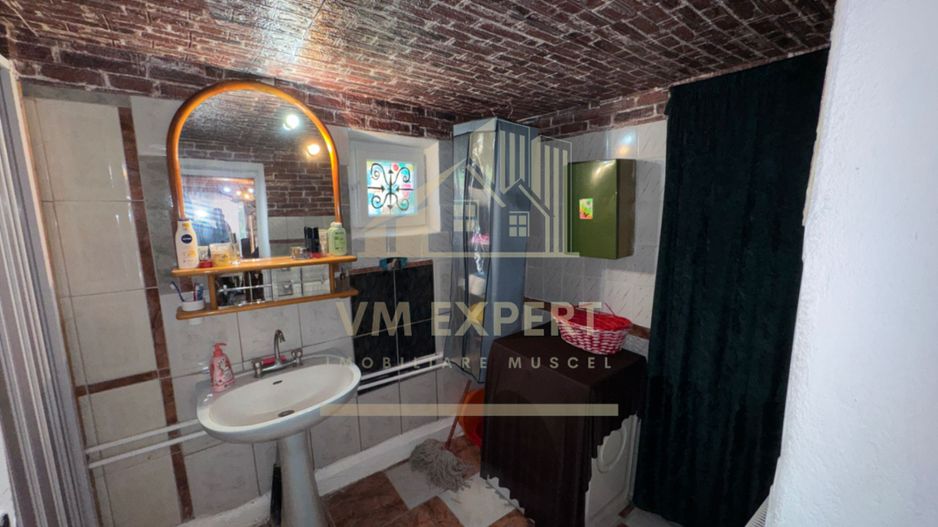 CASĂ 4 CAMERE TEREN 630 MP DAMBOVICIOARA  ARGES - Poză 50