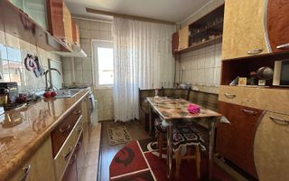 Apartament 3 camere de vânzare – Onești - Poză 9