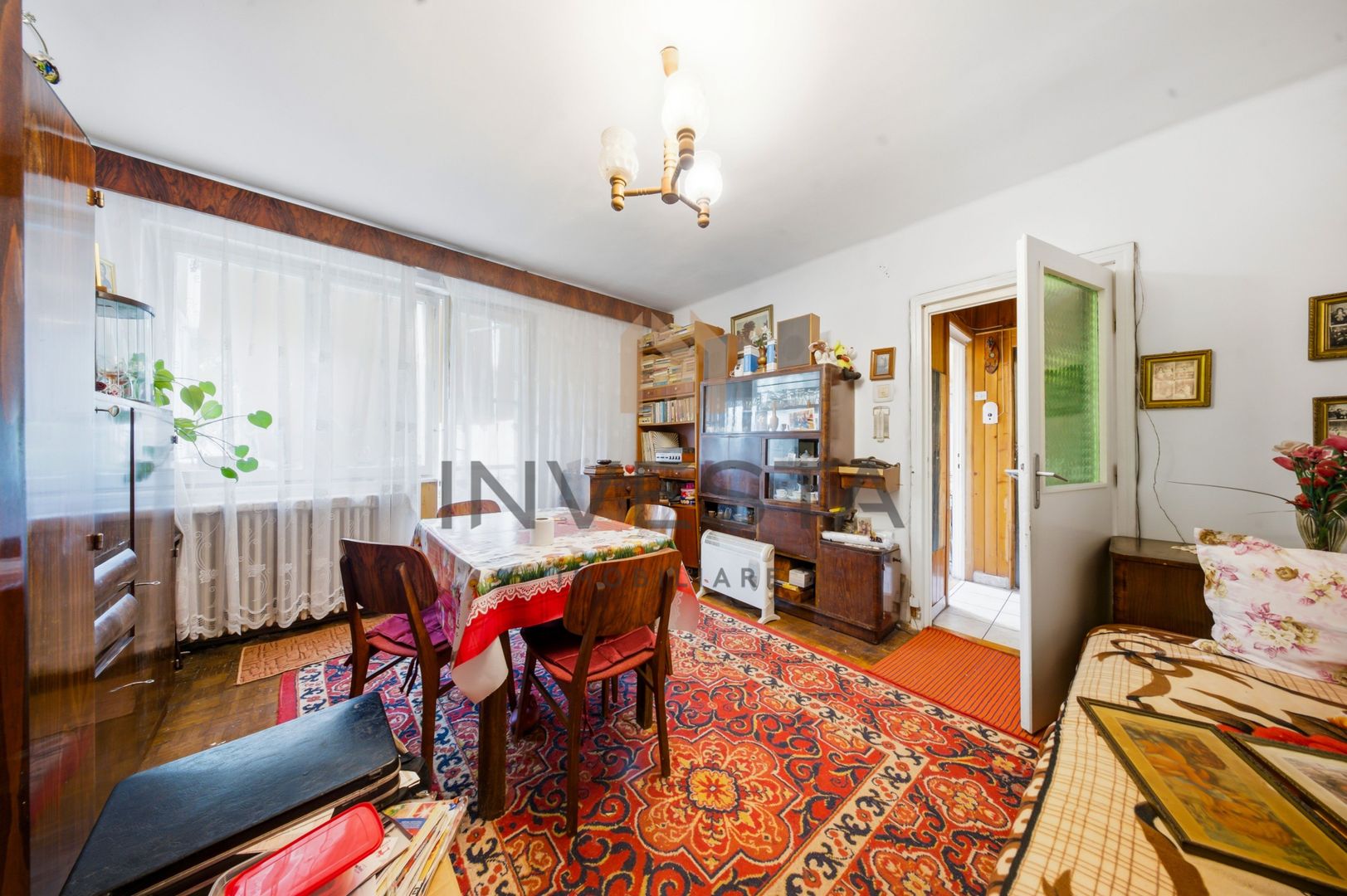 Apartament cu 2 camere! Etaj intermediar ! Piata Mihai Viteazu! - Poză 2