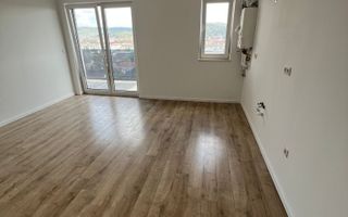 Apartament 3 camere - Poză 1