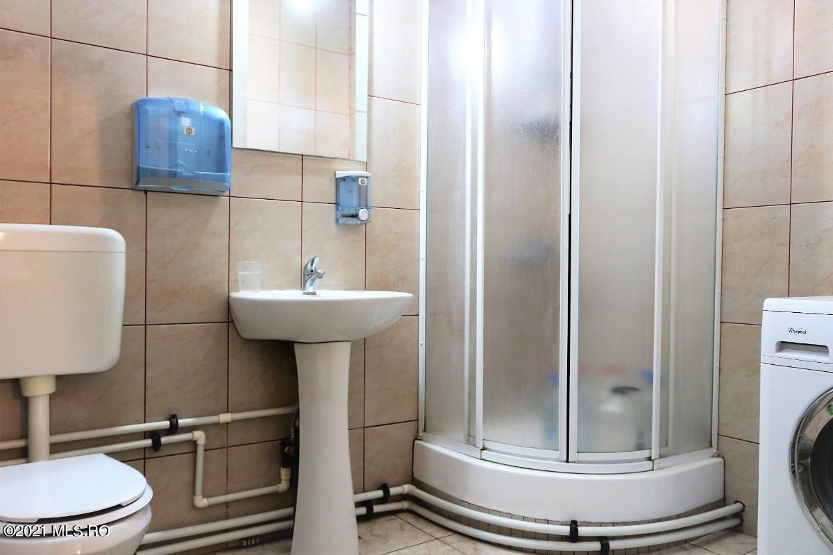 Mamaia Nord - Langa Mare, pensiune la cheie, 11 camere, 9 bai! - Poză 42
