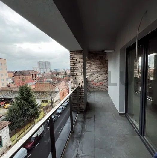 2 camere, zona Centrala, etaj interemediar - Poză 1
