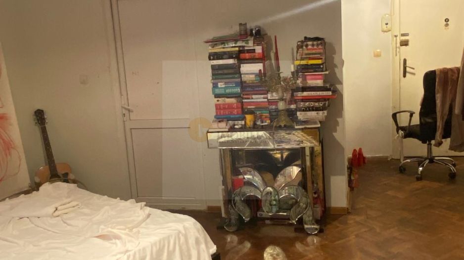 Garsoniera  | Vedere catre bulevard  |  Kogalniceanu - Cismigiu - Poză 2