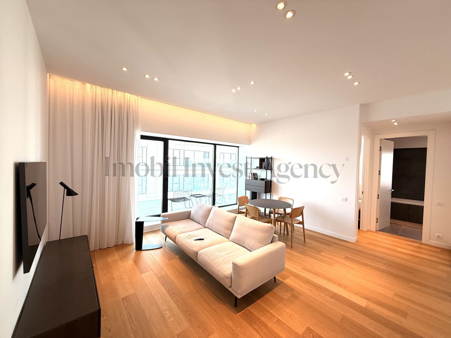 Apartament 2 camere de vanzare One Verdi vedere Park - Poză 2