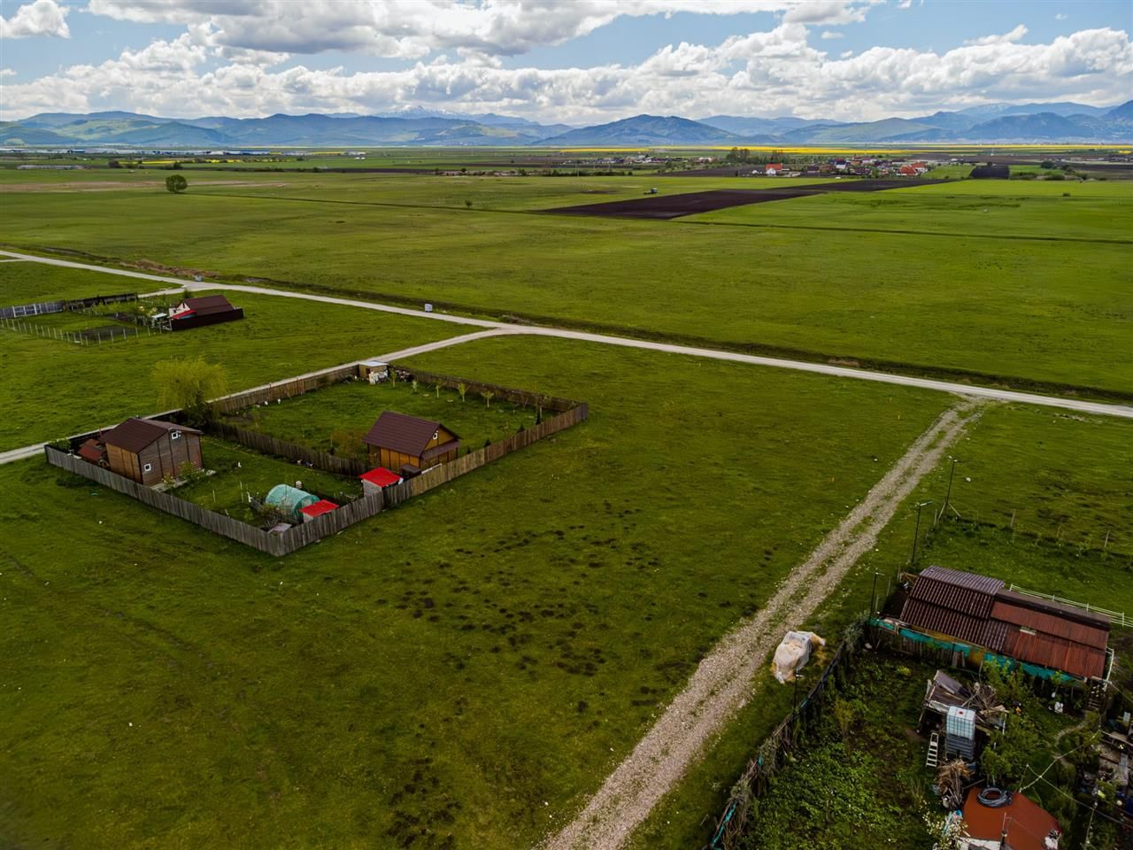 Teren intravilan 872mp, cu priveliste superba, Harman, Brasov - Poză 5