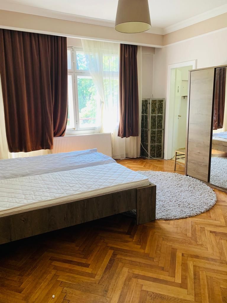 Casa boiereasca cu teren - Poză 2