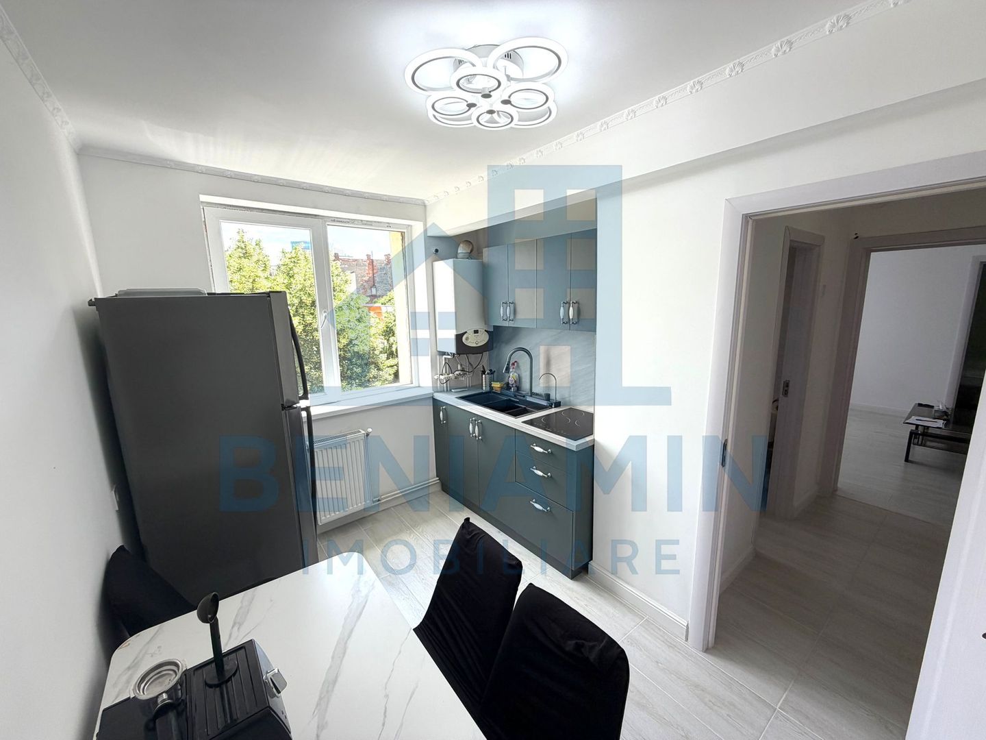 Apartament 2 camere ultracentral -str Stefan cel Mare- renovat modern - Poză 4