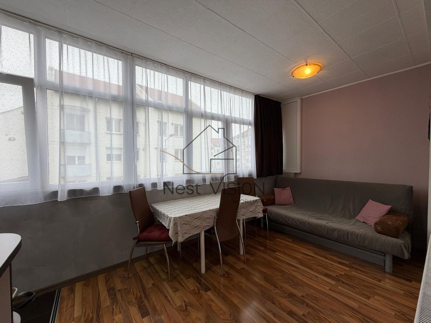 3 camere | 61 mp | Etaj 1 | Mobilat complet | Gata de mutat | Strand - Poză 5