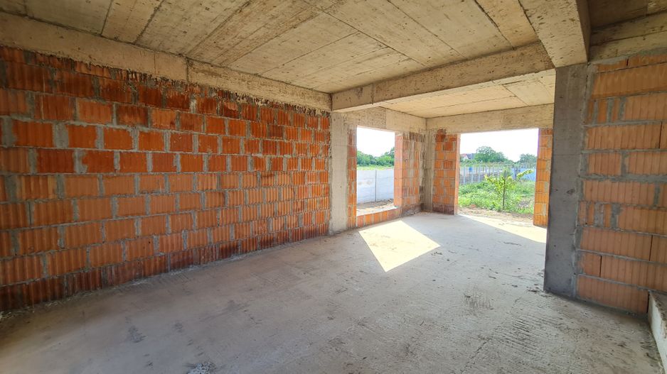 Casa individuala 15 minute de capitala, zona linistita - Poză 6